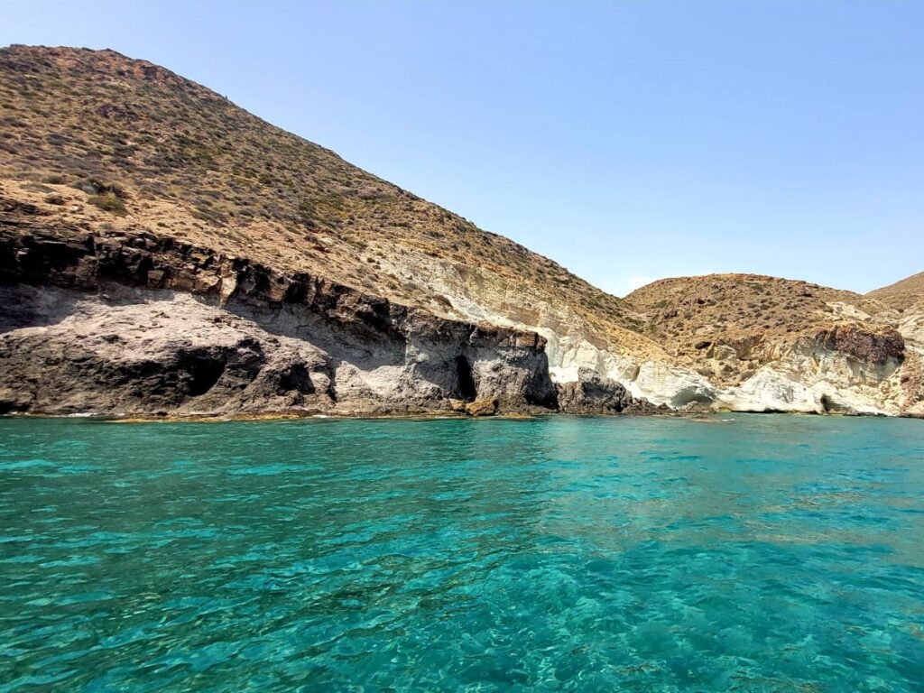 paseo-en-barco-cabo-de-gata-monblu-3