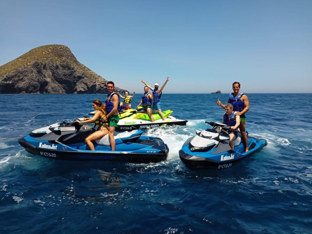 alquiler-de-moto-de-agua-en-la-manga-del-mar-menor-2-monblu