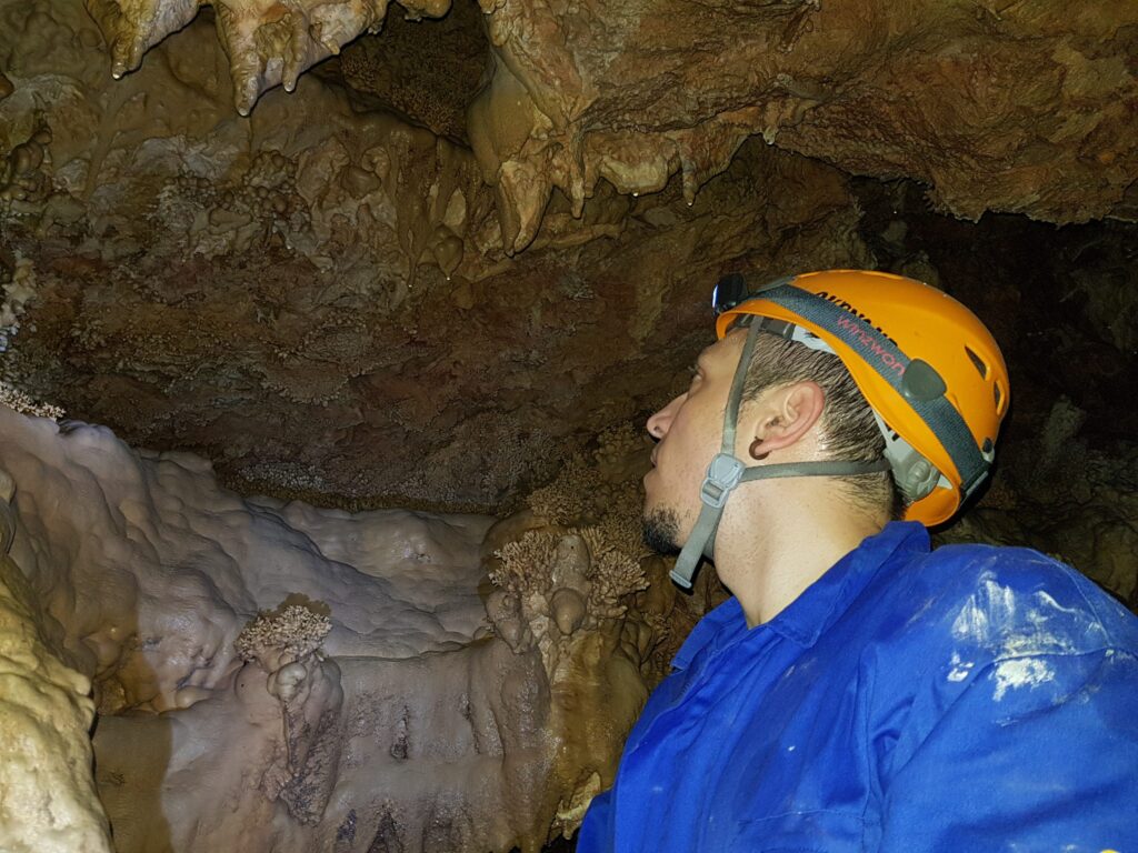 espeliologia-cueva-val-de-zoma-teruel-5-monblu