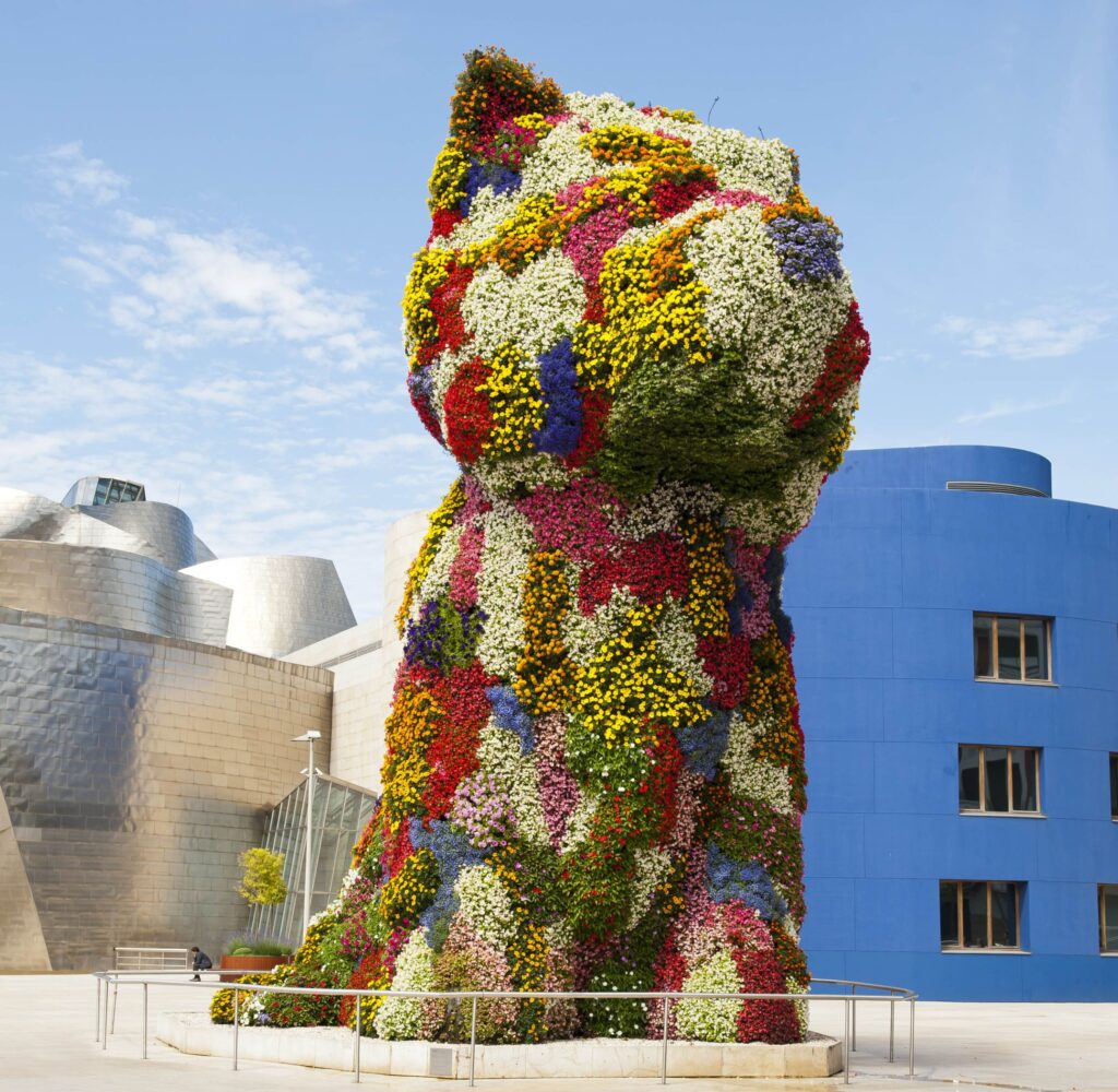 tour-guiado-por-museo-guggenheim-bilbao-2-monblu