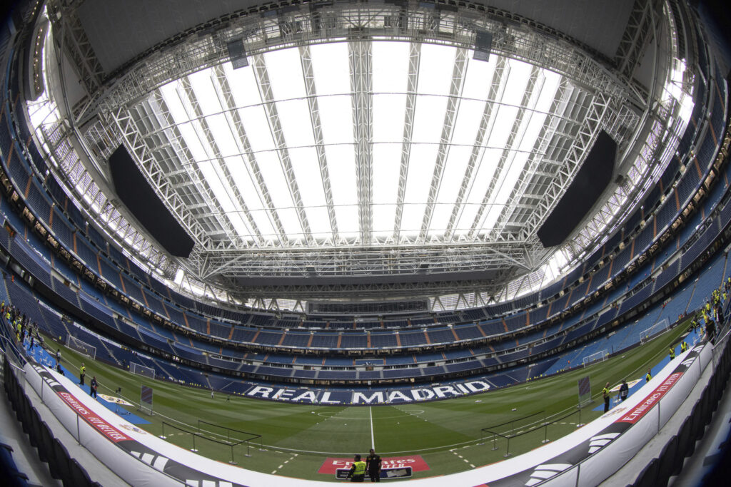 visita-estadio-santiago-bernabeu-1-monblu