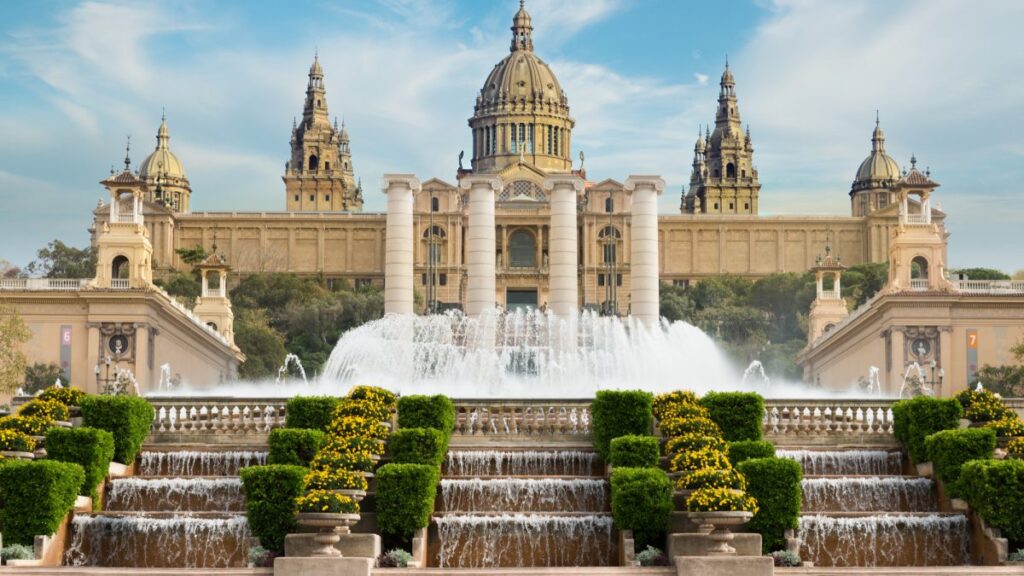 visita-guiada-gratis-por-barcelona-4-monblu