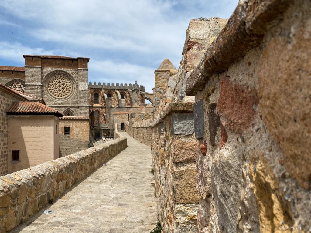 visita-muralla-catedral-avila-5-monblu