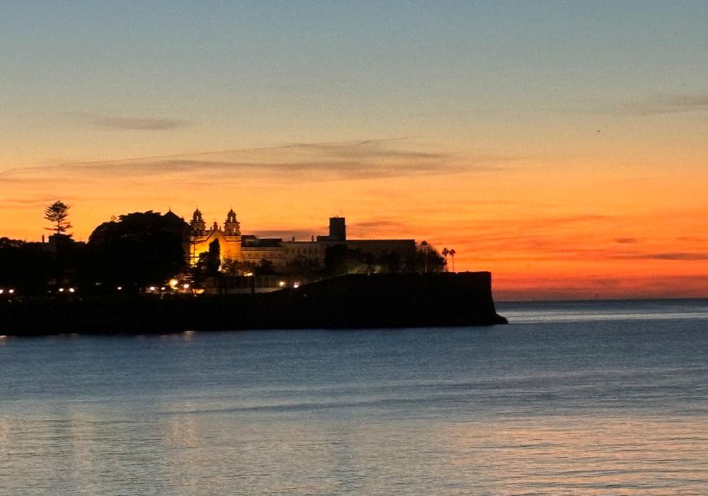 atardecer-catamaran-cadiz-musica-5-monblu